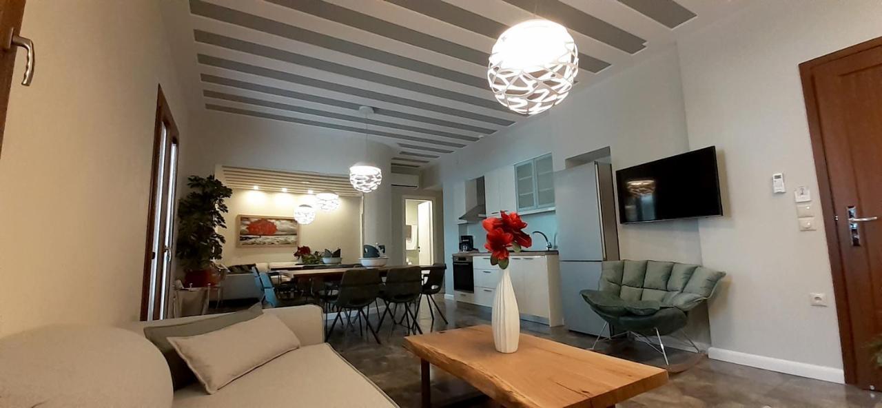 Andros 4 All Seasons Villas & Suites Ormos  Extérieur photo