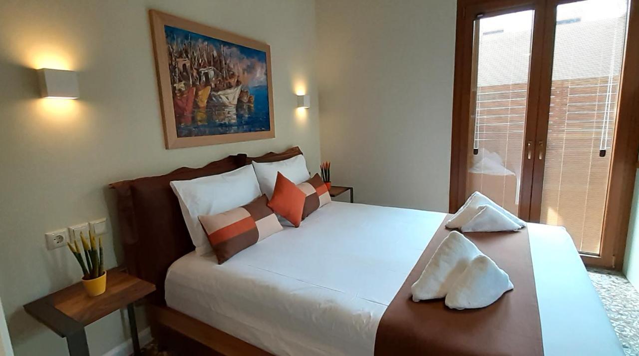 Andros 4 All Seasons Villas & Suites Ormos  Extérieur photo