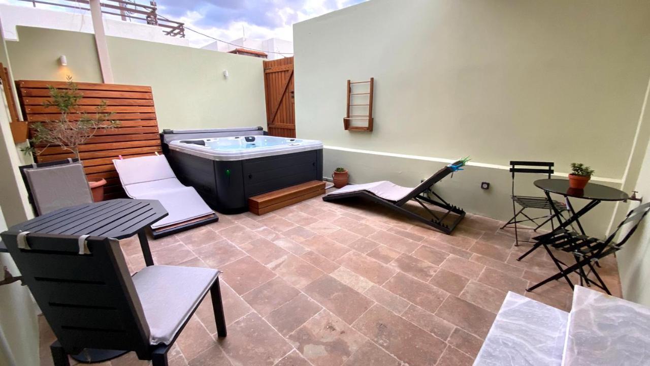 Andros 4 All Seasons Villas & Suites Ormos  Extérieur photo