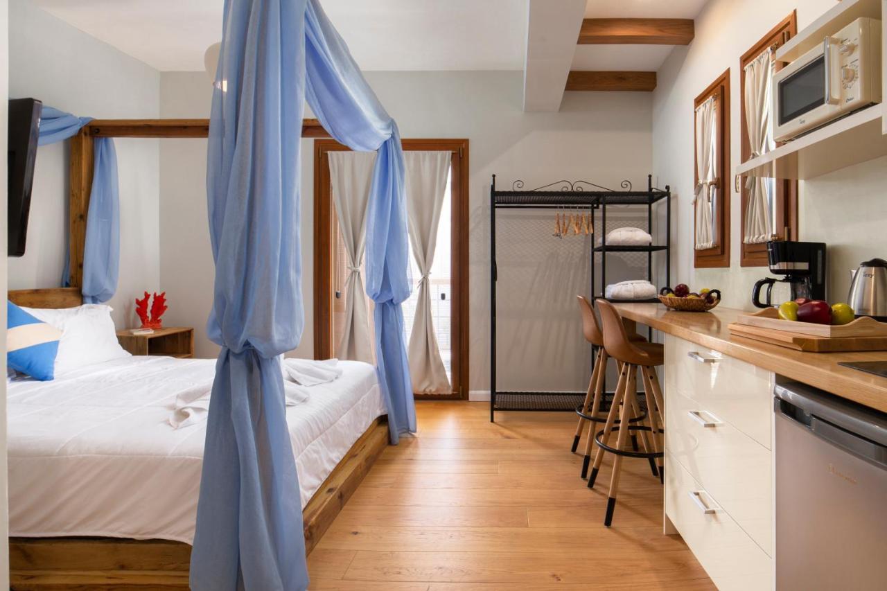 Andros 4 All Seasons Villas & Suites Ormos  Extérieur photo