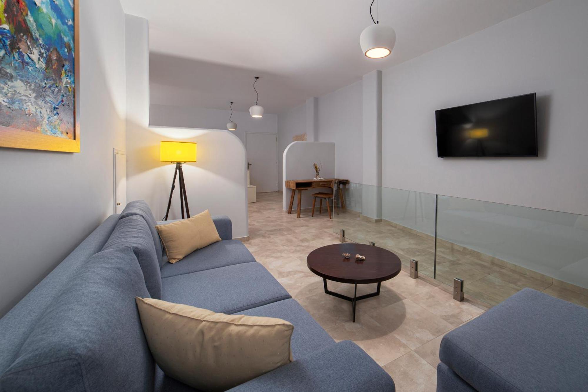 Andros 4 All Seasons Villas & Suites Ormos  Extérieur photo