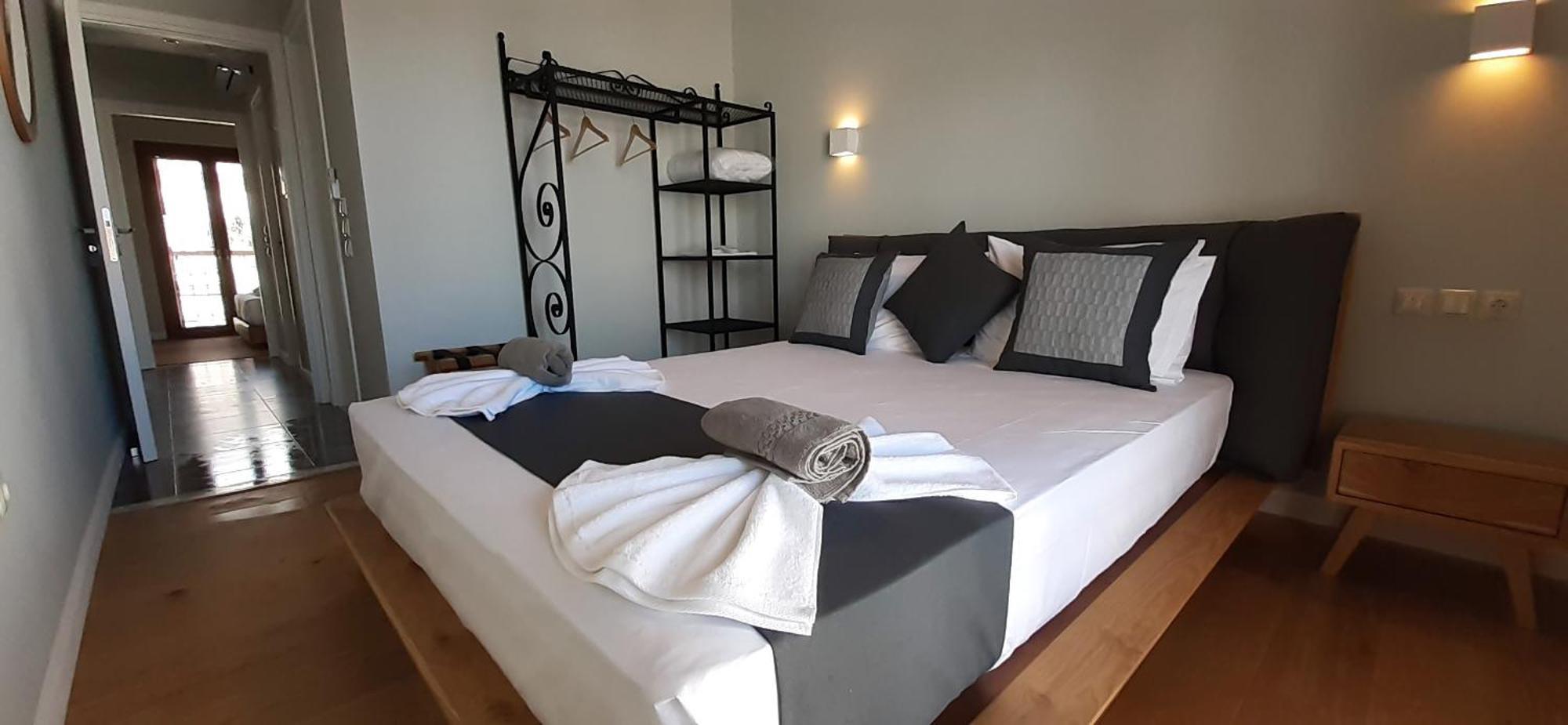 Andros 4 All Seasons Villas & Suites Ormos  Chambre photo